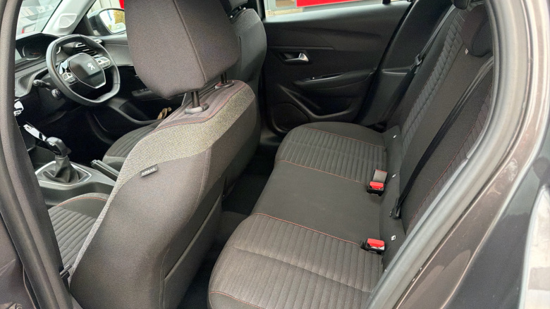 Peugeot 208 1.2 PureTech Active Premium 5dr Petrol Hatchback